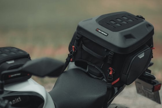 STREET SCRAMBLER 900 (2017 - 2020) pro rearbag tailbag | SW-MOTECH