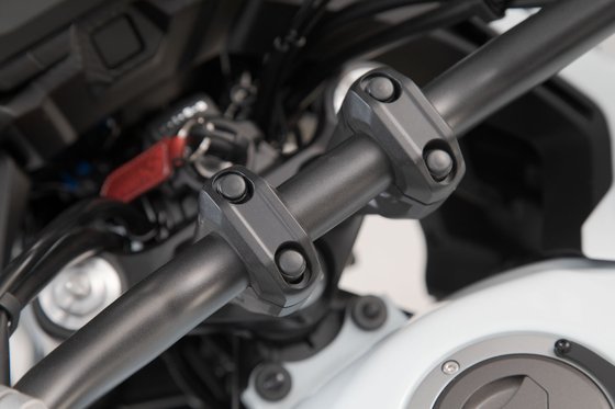 SPEED TRIPLE 1050 R (2012 - 2017) 28mm bar riser | SW-MOTECH